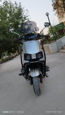 Skuter largo moto