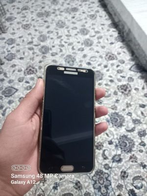 Samsung J7neo sotiladi