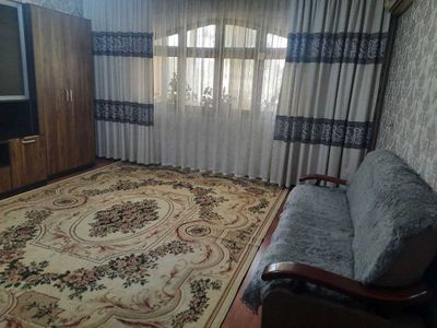 Сдаю свою 3х комнатную квартиру на Кадышева.