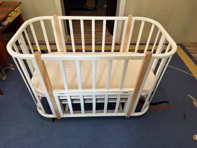 Продам детскую кроватку (трансформер)