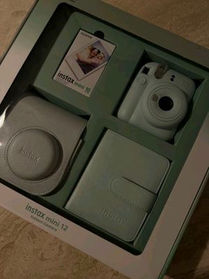 instax mini 12 camera