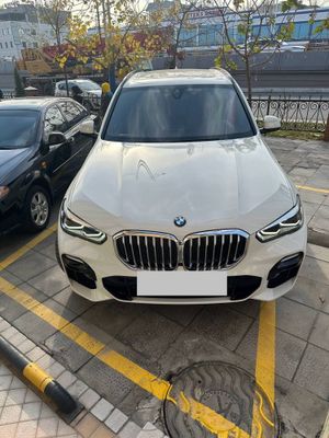 Bmw x5.