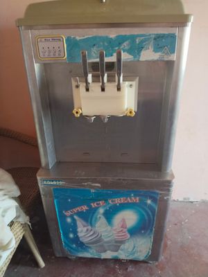 Muzqaymoq aparati sotiladi