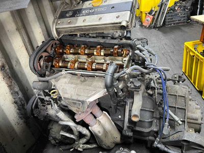 Opel mator 2.2L F23MX karobka