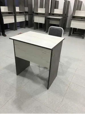 Parta stollar o'quv markazlarga