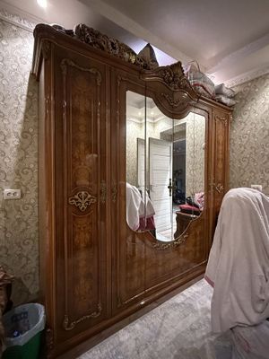 Спальни мебель сотилади