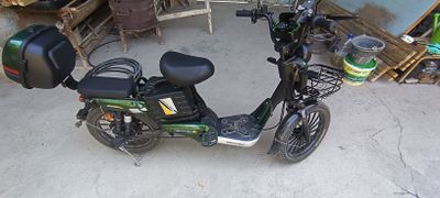 Elektro velosiped sotiladi