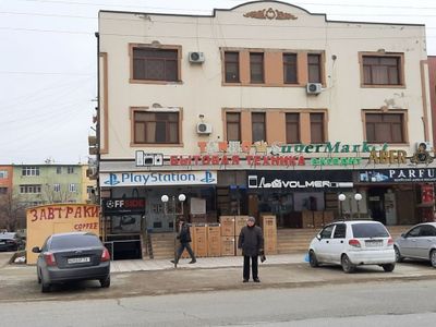 1-этаж магазин ва подвал сотилади