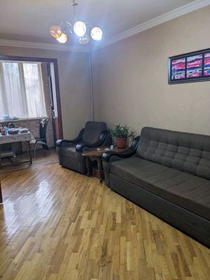 Продаётся Чиланзар 16 2в3 3этаж