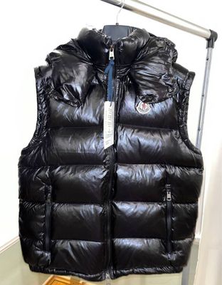 Жилетка(Безрукавка) Moncler