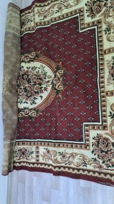 Sifatli gilam sotiladi