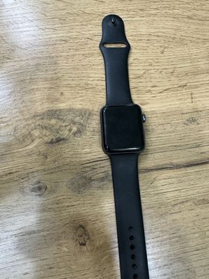 Продам на запчасти apple watch 3 на айклауде