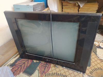 Продам телевизор LG