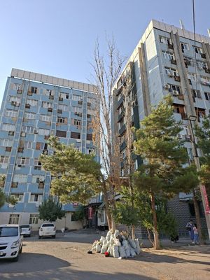 Сампи Роддомда 3 хона сотилади.8 этажда.Ипотека хам булади