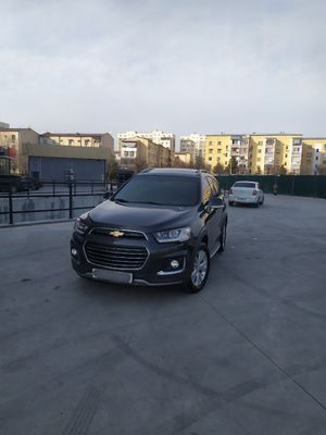 Chevrolet Captiva 4