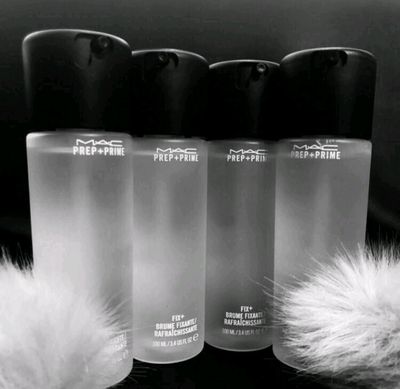 MAC makyaj qotiruvchi 50.000