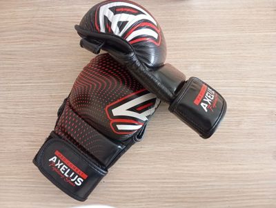 MMA Qoʻlqopi ideal holatda