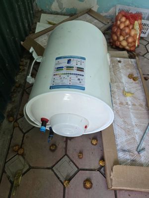 Нагреватель воды продаётся 50л