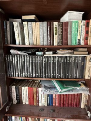 Продам книги в большом количестве