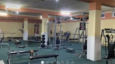 Fitnes klub trenajorlari sotiladi