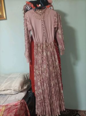 ayollar kiyimi, kiyilgan