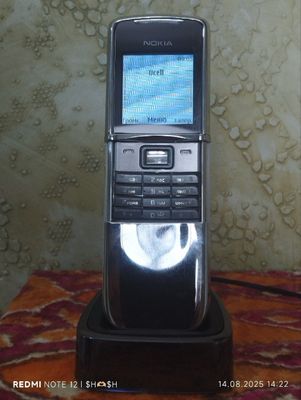 Продаётся nokia 8800 sirocco в идеальном состоянии