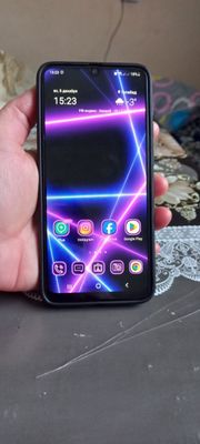 Срочно продам телефон Samsung galaxy A 50