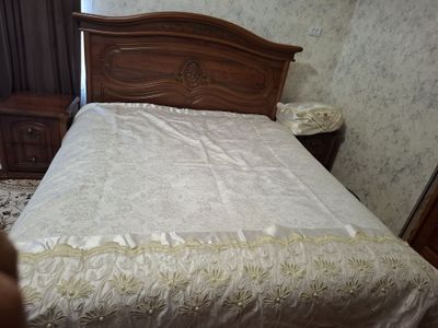 Divan spalniy 2 kishilik