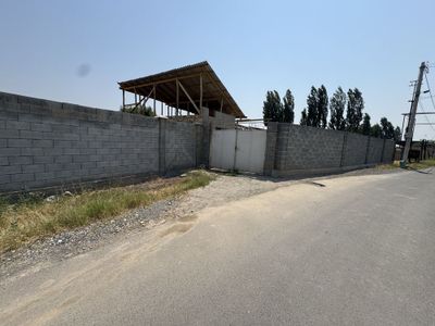 Uy sotiladi 3.5 sotik kelishamiz