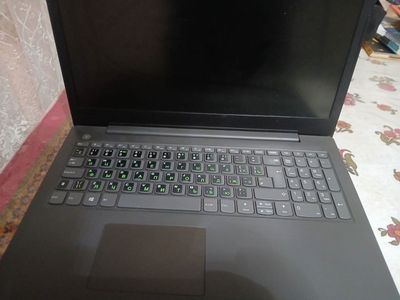 Notebook LENOVO 1 TB