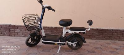 Eng qulay Electro Skuter