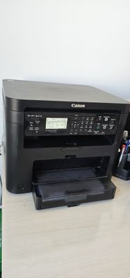 Canon Mf 241 printer 3 v odnom 2 taraf chiqaradi. Pul kerakligi uchun