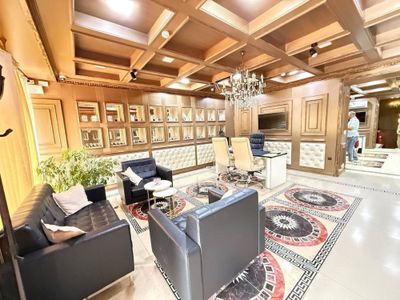 Продажа комерческое помешение в Центре На Дархане 170м2 срочно 1 линия