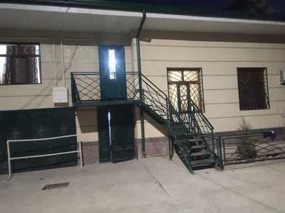 Срочно сдается котедж 2 комнаты без двора национальный аэропорт