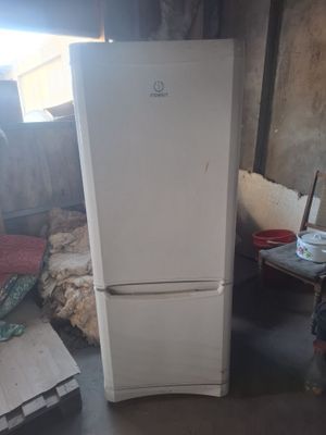 Indesit xolodilnik