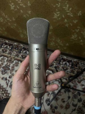 Behringer B2-PRO 100 foiz original. Bonusiga stoyka kranshteyn.