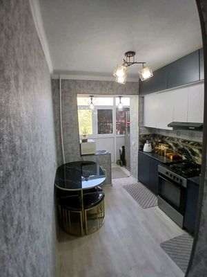 Продаётся 2х комнатная квартира
