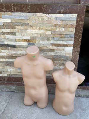 Maniken kichik razmerli kiyimlar uchun xich qati qirilmagan