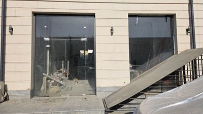Сдаётся на аренду нежилое квартира в сергели1 на первом этаже и в под
