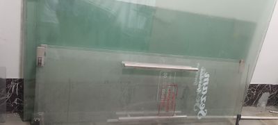 Стеклянные калёные двери и ветражи