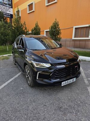 Treker 2 sotiladi yili 2021 yurgani 75 ming tiniq holatda