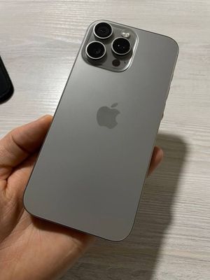 Iphone 16 pro Max 256 natural titan