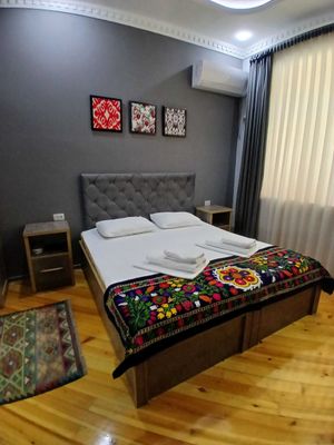 гостиница в центре ташкента shaxari yuregida joylashgan gostinitsa