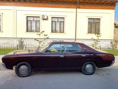 Nissan Gloria 1976 года