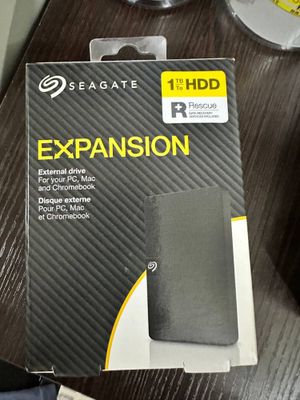 Внешний жетский диск HDD 1 TB