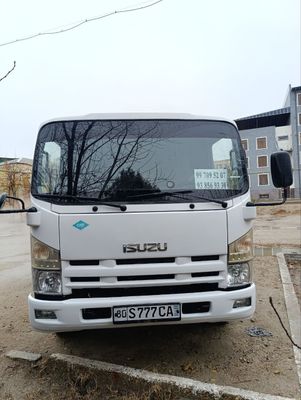 Isuzu samasval sotiladi