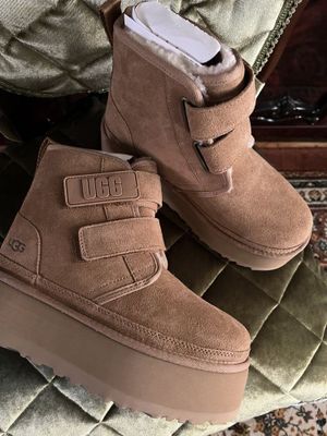 Горчичные Ugg ньюмелы на платформе(оригинал)