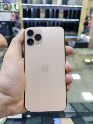 iPhone 11 pro 64/70%