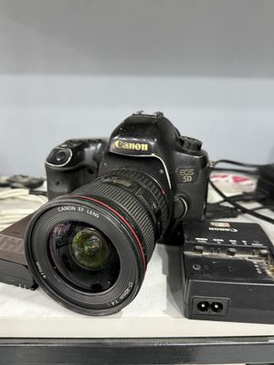 Canon eos 5 D mark 3 Sotiladi 5 milion