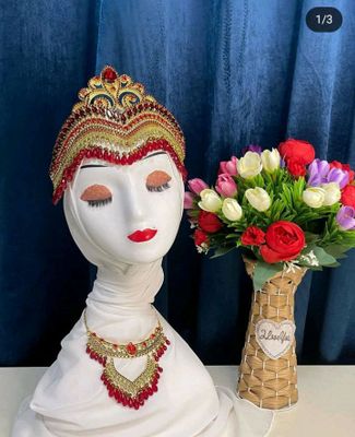 diadema tilla qosh. hammasi mustahkam yasalgan